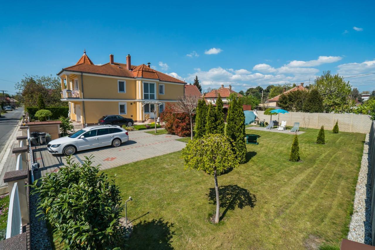 שיופוק Korponyi Villa מראה חיצוני תמונה