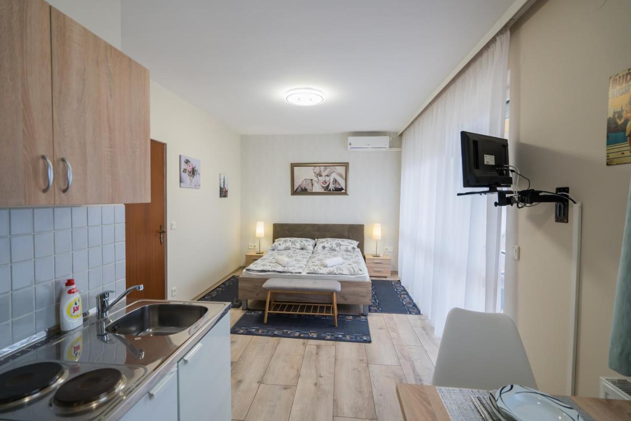 שיופוק Korponyi Villa מראה חיצוני תמונה
