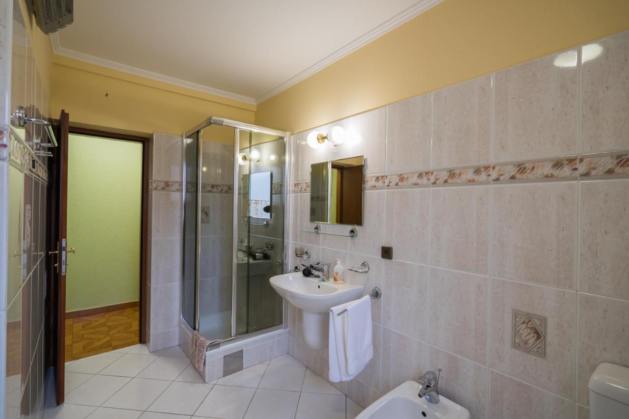 שיופוק Korponyi Villa מראה חיצוני תמונה