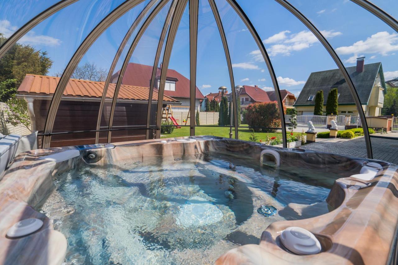 שיופוק Korponyi Villa מראה חיצוני תמונה