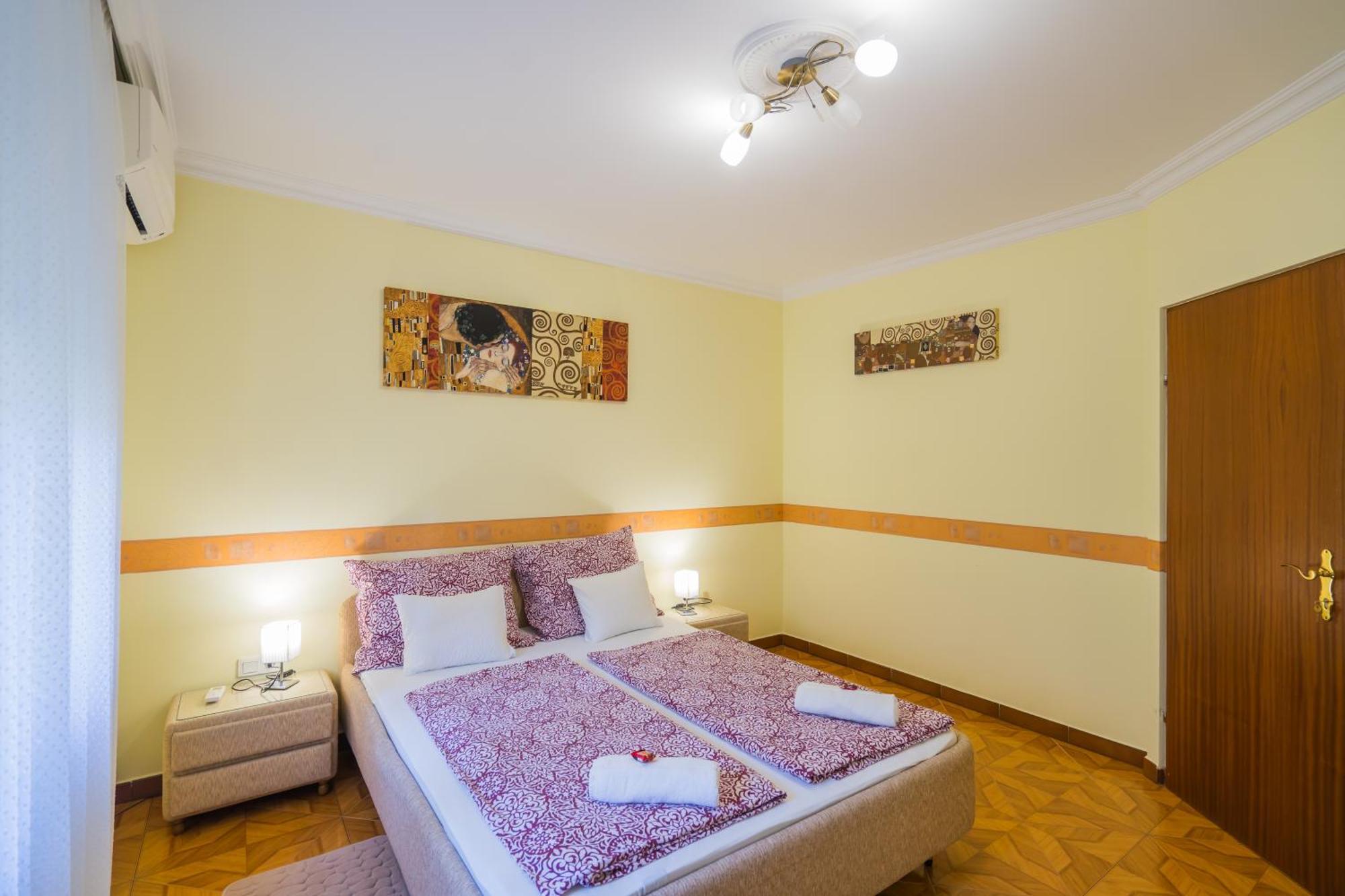 שיופוק Korponyi Villa מראה חיצוני תמונה