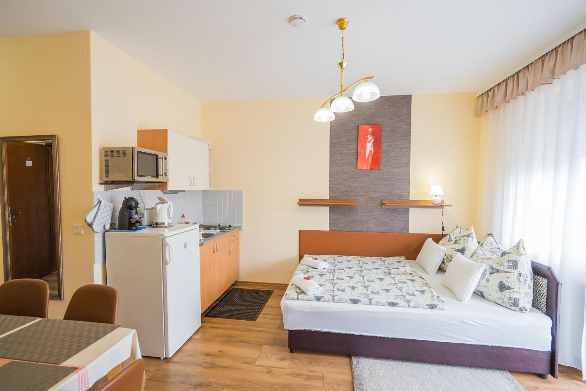 שיופוק Korponyi Villa מראה חיצוני תמונה