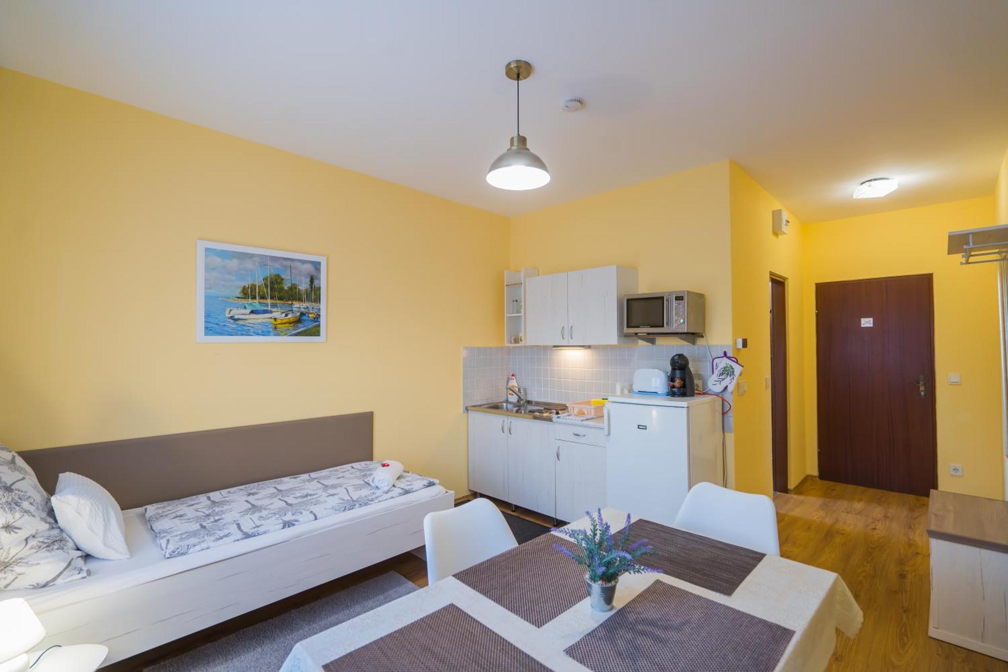 שיופוק Korponyi Villa מראה חיצוני תמונה