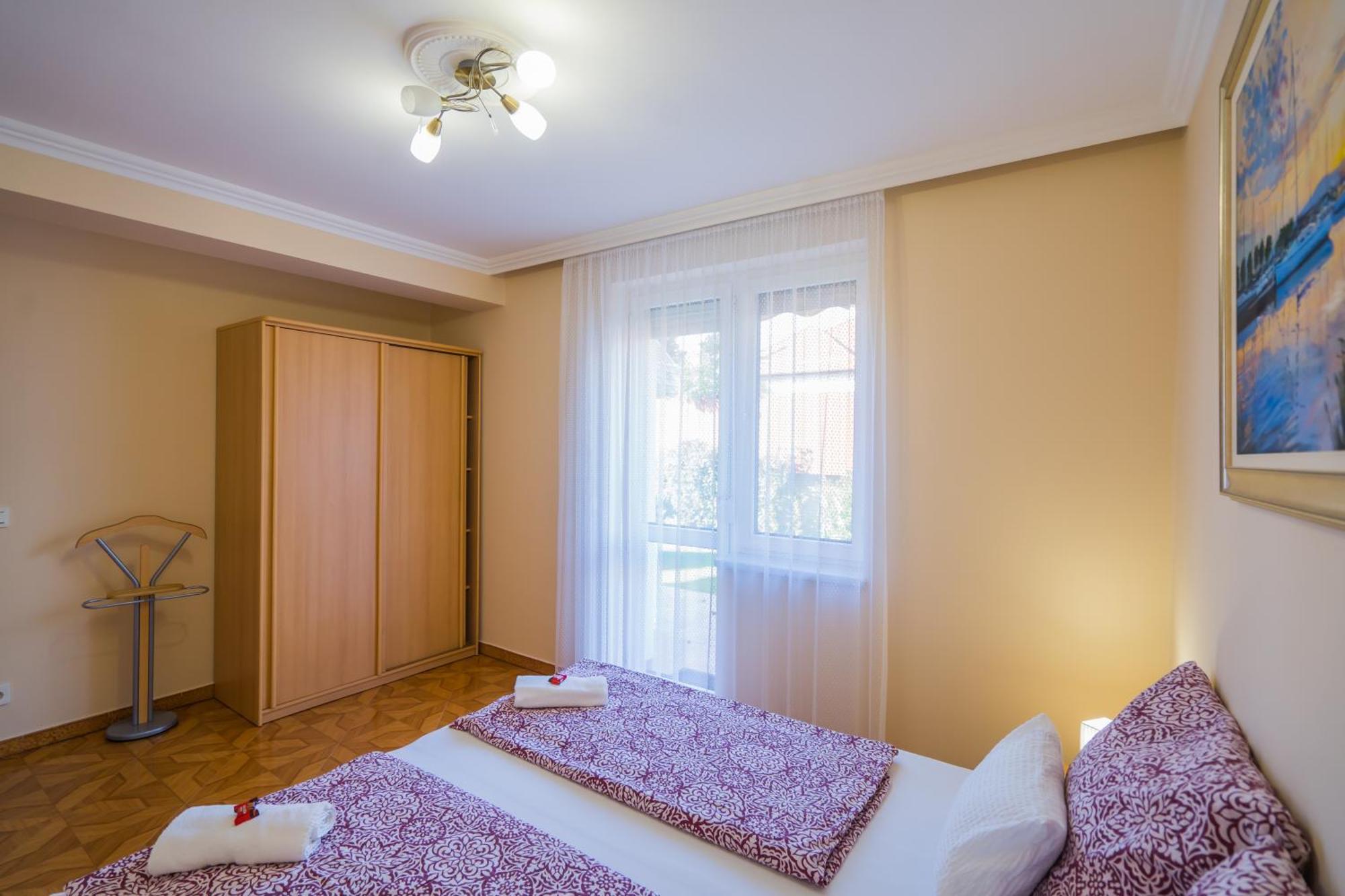 שיופוק Korponyi Villa מראה חיצוני תמונה