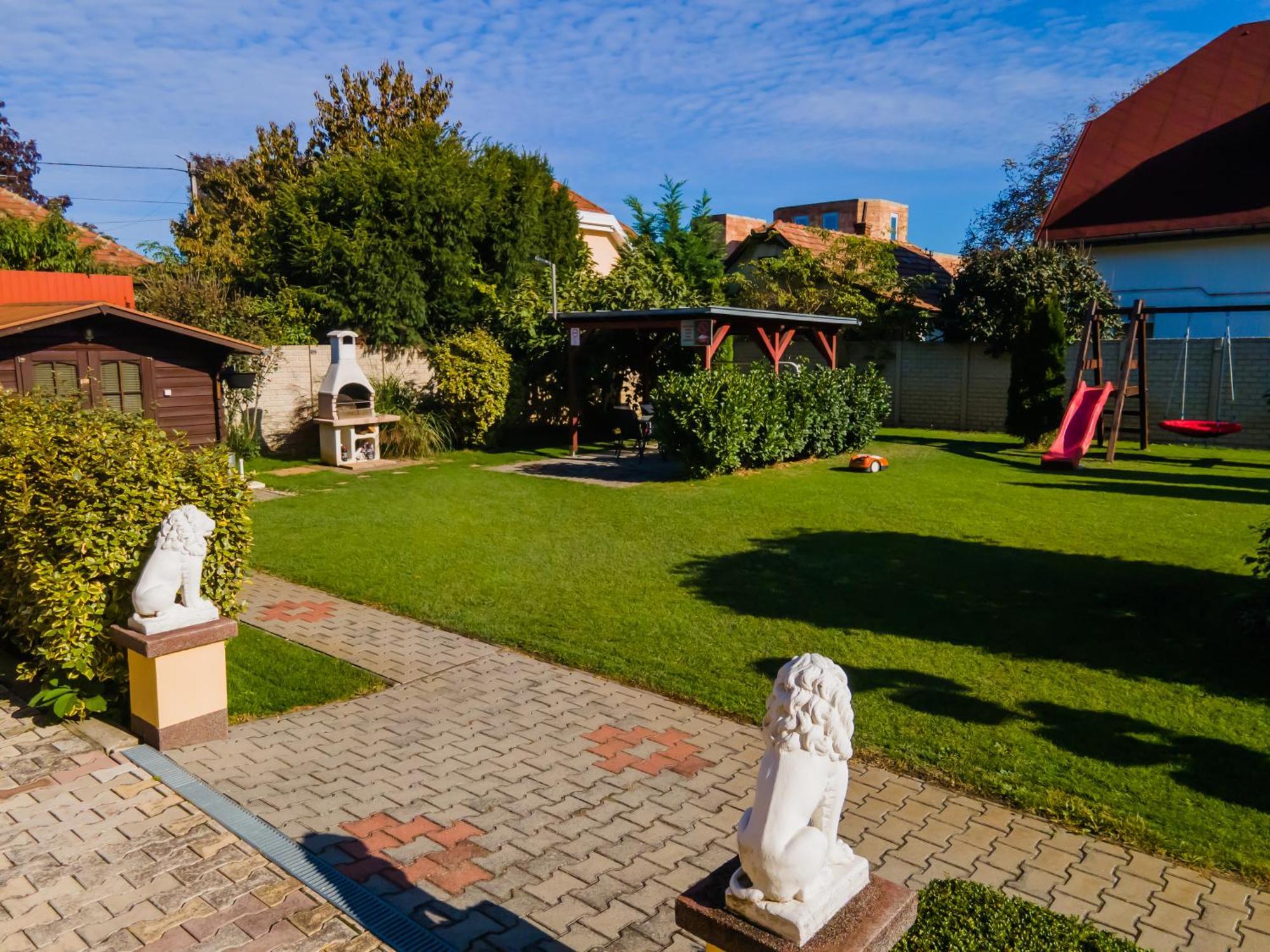 שיופוק Korponyi Villa מראה חיצוני תמונה