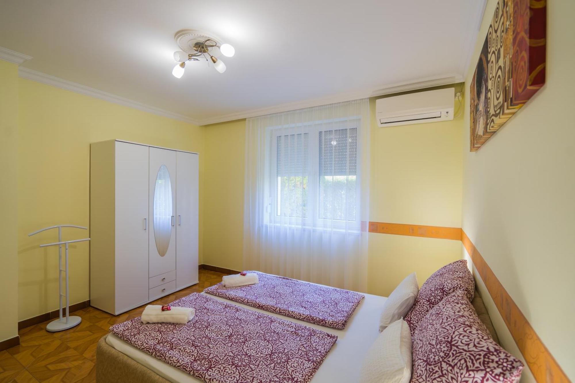 שיופוק Korponyi Villa מראה חיצוני תמונה